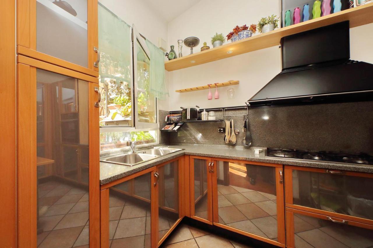 4Bnb - Luxury Trevi Apartment W Terrace Roma Ngoại thất bức ảnh