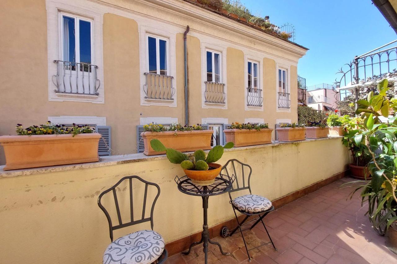 4Bnb - Luxury Trevi Apartment W Terrace Roma Ngoại thất bức ảnh