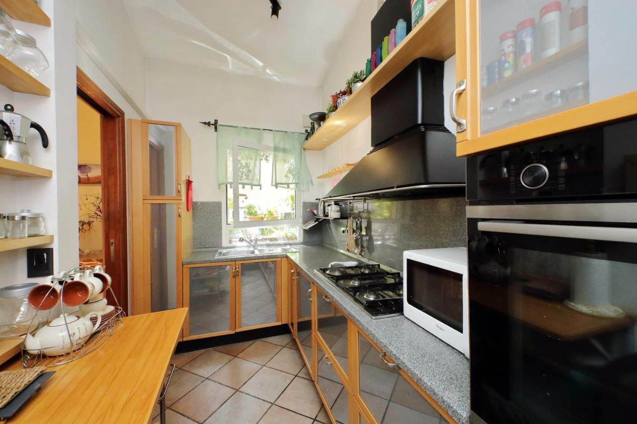 4Bnb - Luxury Trevi Apartment W Terrace Roma Ngoại thất bức ảnh